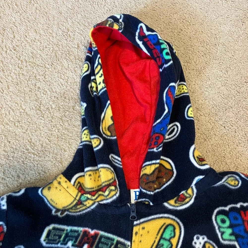 Children's Place Boys One-Piece Hooded Pajamas Sz 5/6 - Food & Gaming